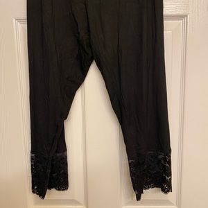 SHEIN - lace leggings